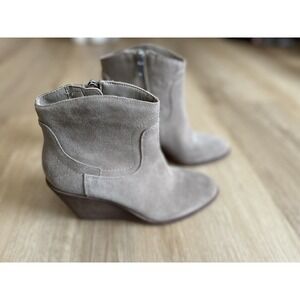 Lucky Brand Womens Chinchilla‎ Oiled Suede Wedge Ankle Boots Size 7.5